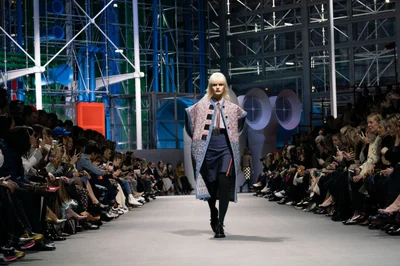 Look 11